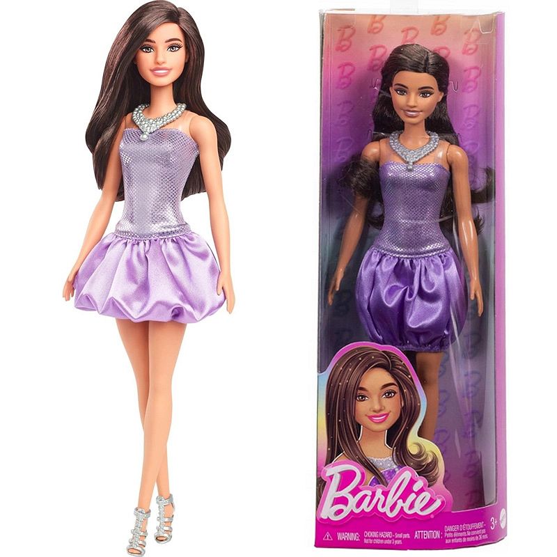 Barbie Fashionistas-Puppe Nr. 234 mit braunen Haaren, die ein voluminöses, violettes Kleid mit Pailletten und einem Satinrock sowie eine silberne Halskette und High Heels trägt, HYT92