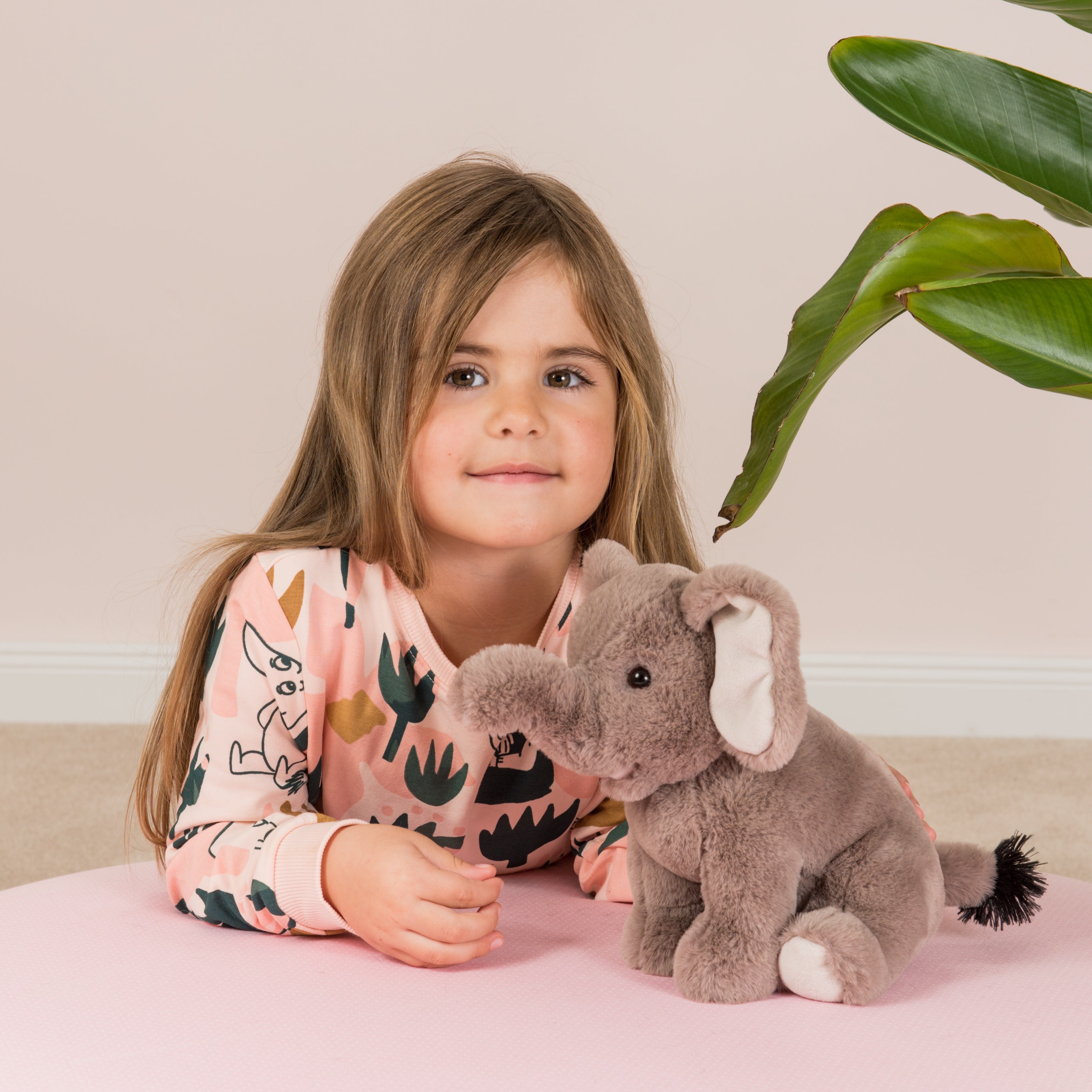 Elefant sitzend 25 cm