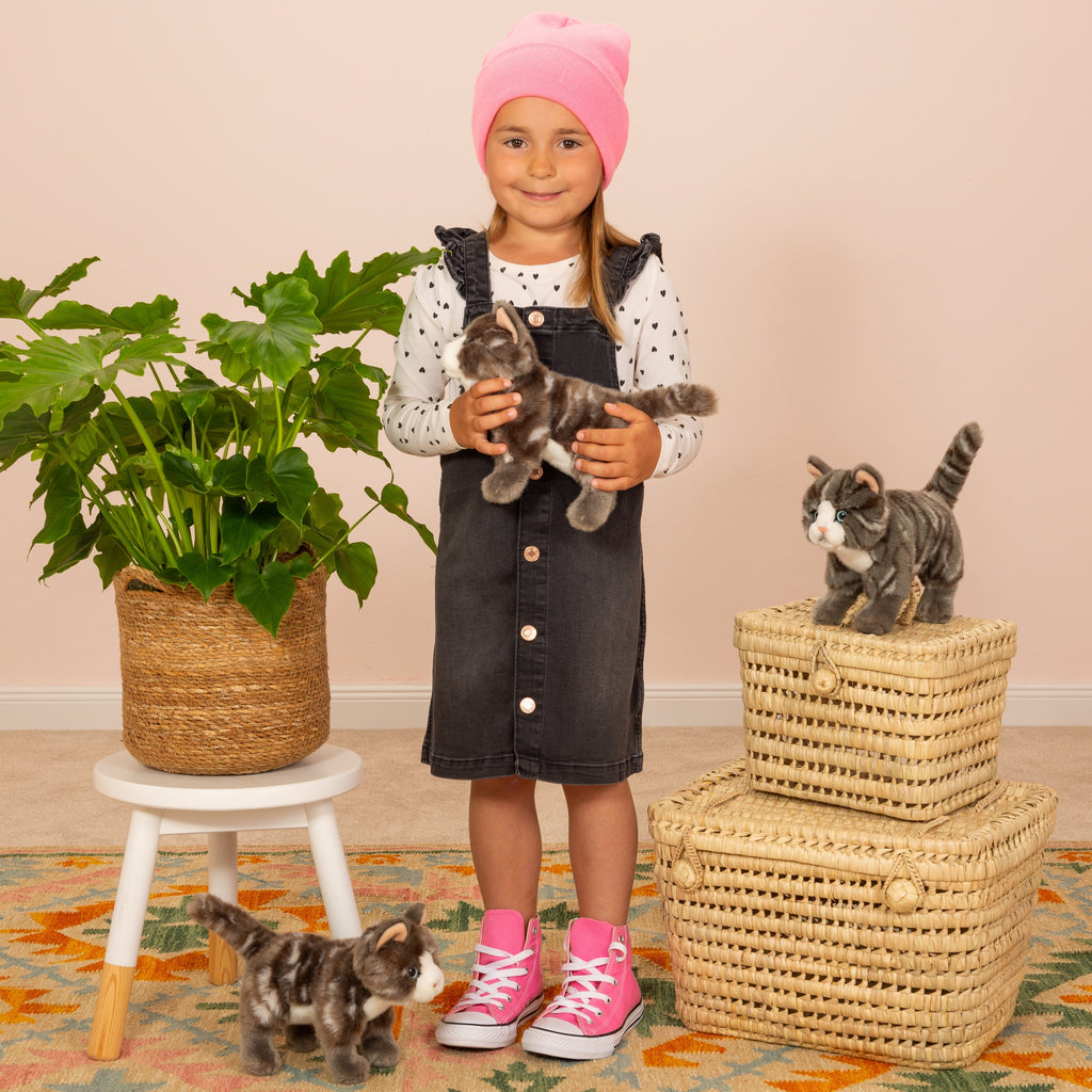 Katze stehend grau getigert 20 cm