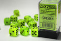 Chessex - 12er Box Würfel - Vortex Bright Green/black 16mm D6 Dice Block (12 dice)