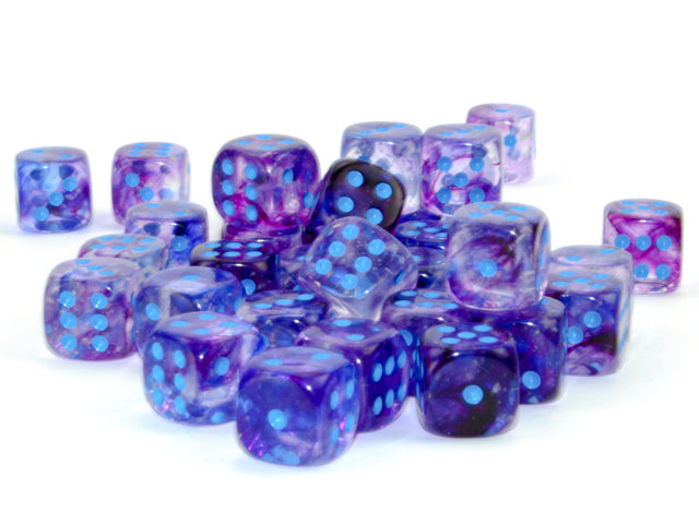 Chessex - 36er Box Würfel - Nebula Nocturnal/blue Luminary 12mm D6 Dice Block (36 dice)