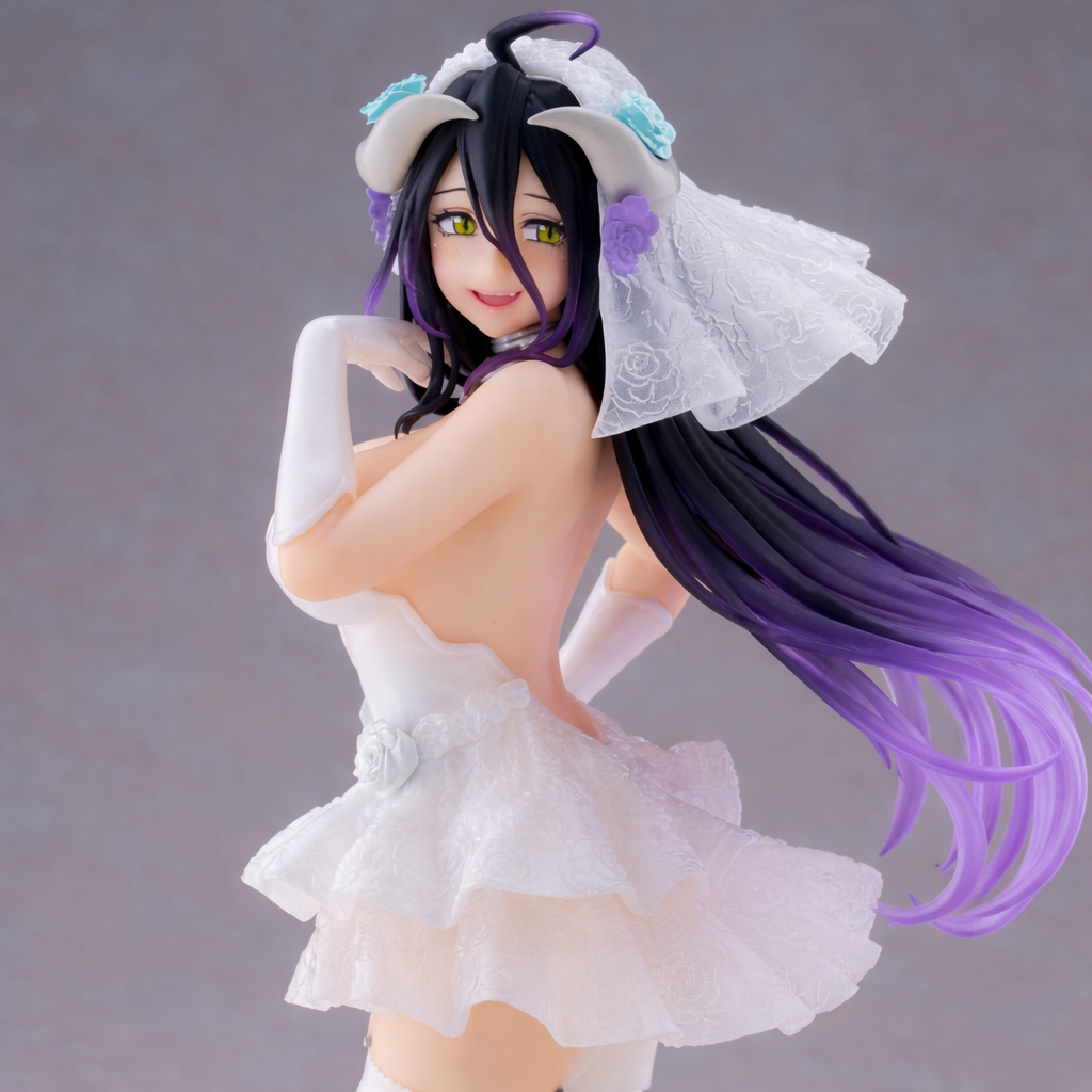 Overlord Coreful PVC Statue Albedo Wedding Ver. 18 cm